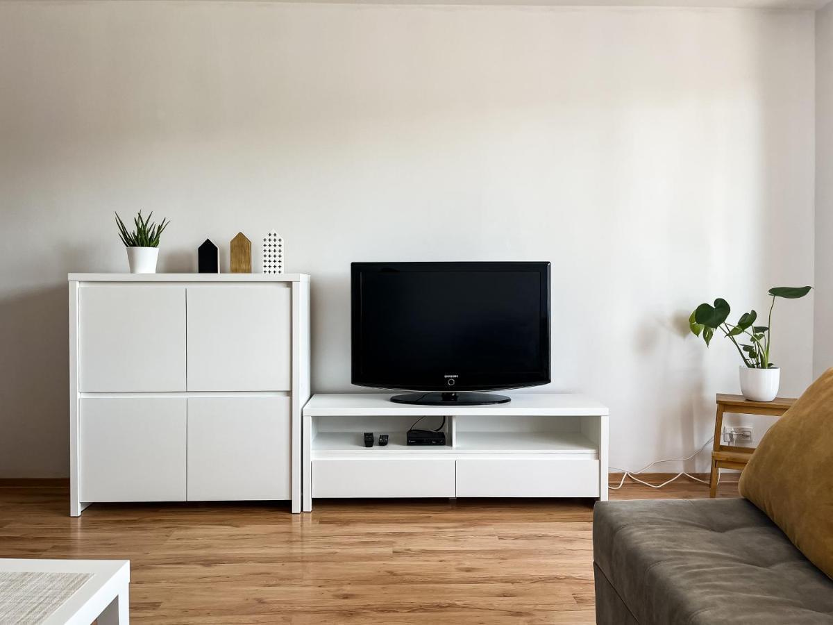 Uroczy Apartament Pod Skarpa Wadowice Exterior photo