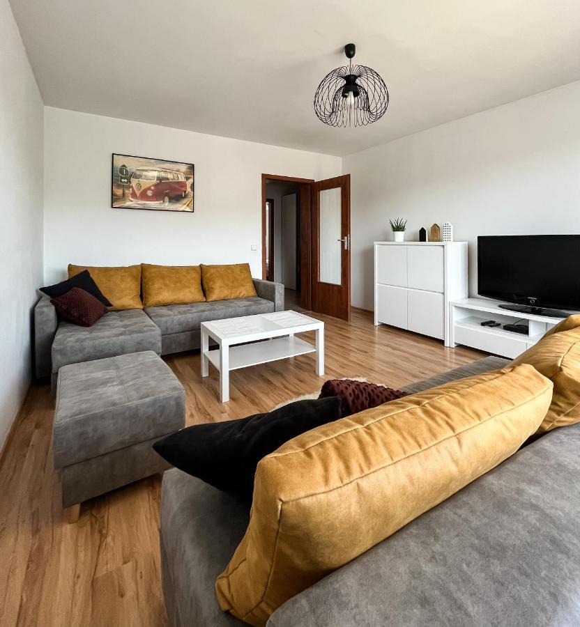 Uroczy Apartament Pod Skarpa Wadowice Exterior photo